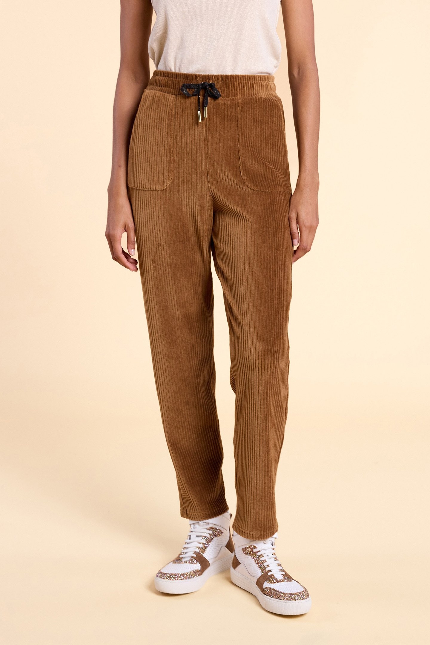 CAMEL CORDUROY JOGGERS 1