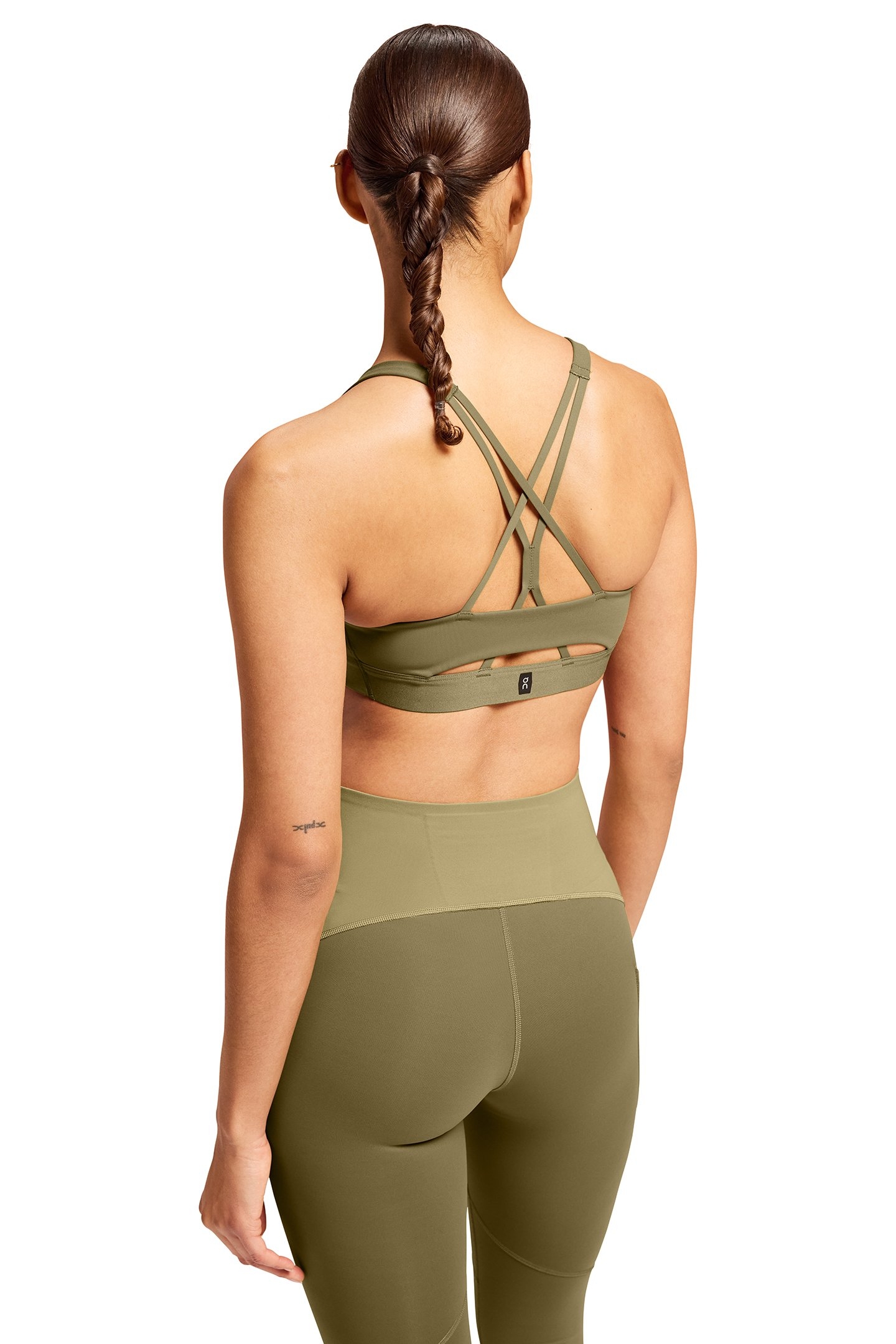 MOVEMENT BRA 1 HUNTER 2