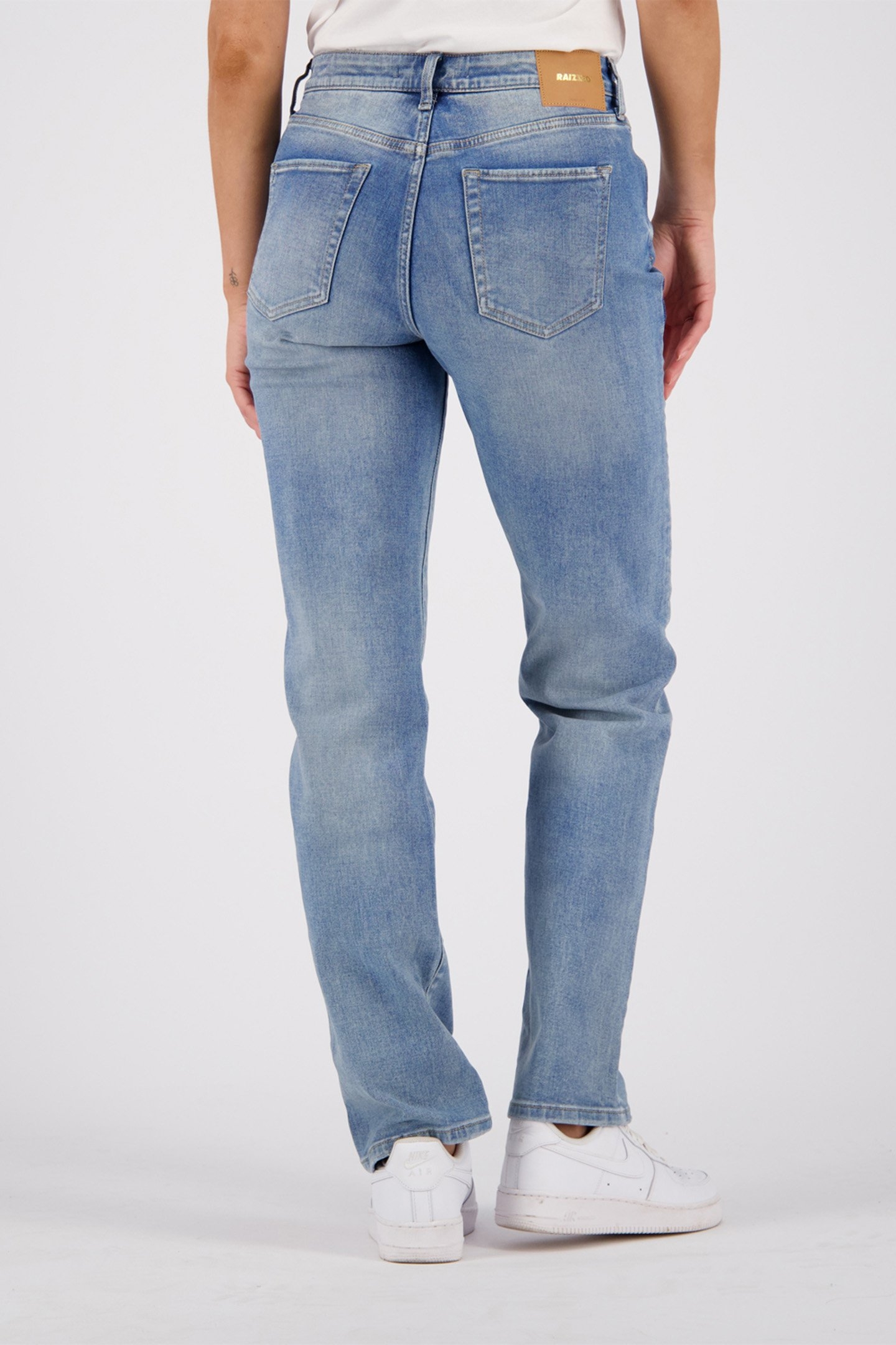 DAWN YOKE JEANS MID BLUE STONE 2