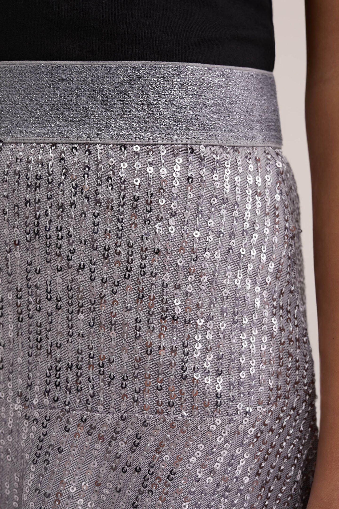 SKIRT MEDIUM LENGTH SILVER 5