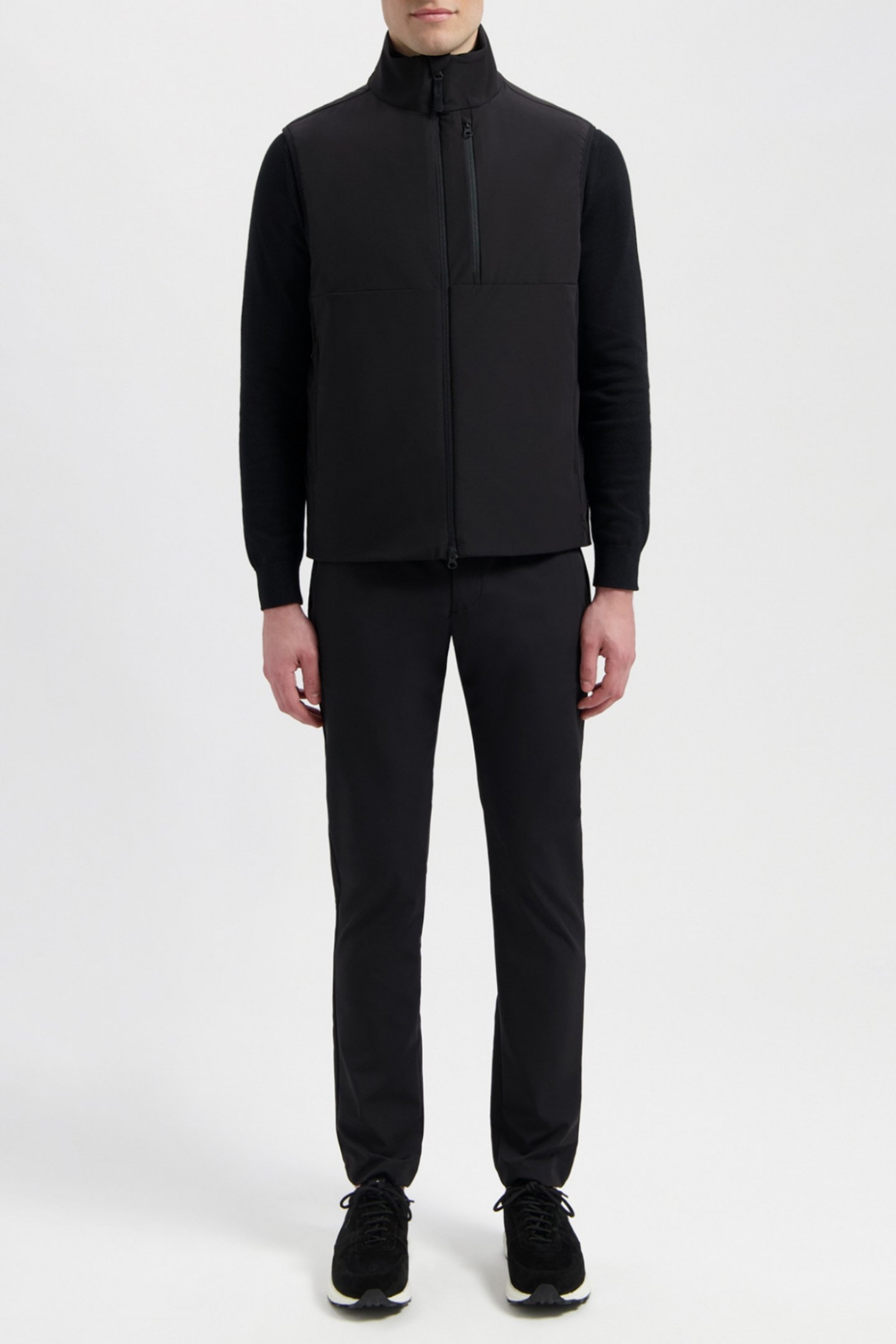 TAYLOR | TECH STRETCH VEST PURE BLACK 1