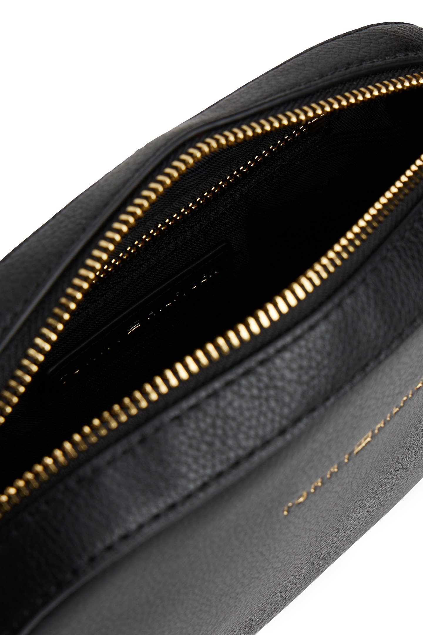 TH LOGOTAPE SHOULDER BAG BLACK 4