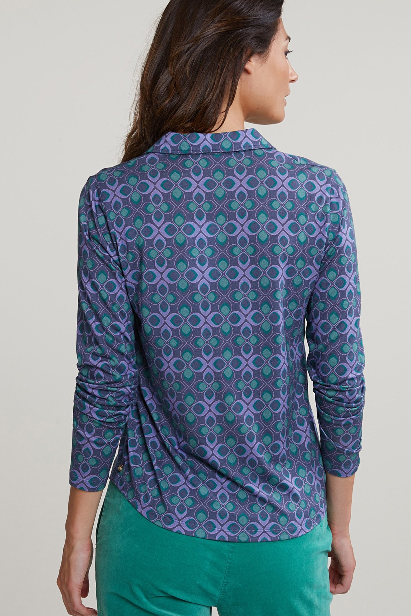 PURPLE/GREEN FANTASY V-NECK T-SHIRT 2