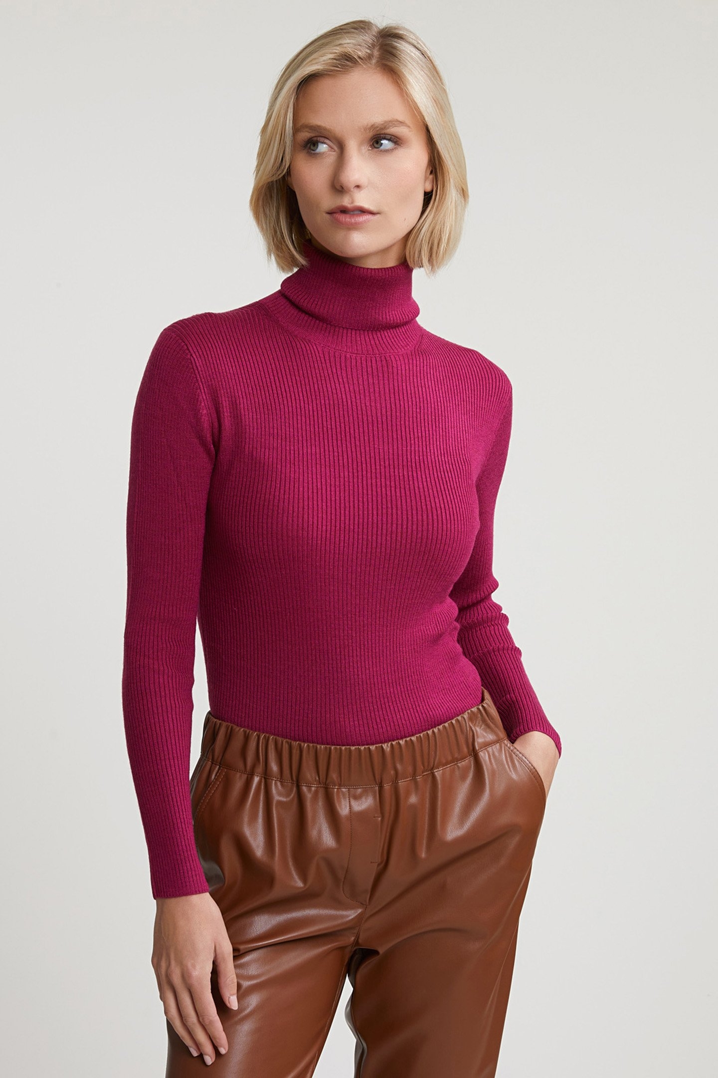 MAGENTA RIBBED ROLL NECK SWEATER 1
