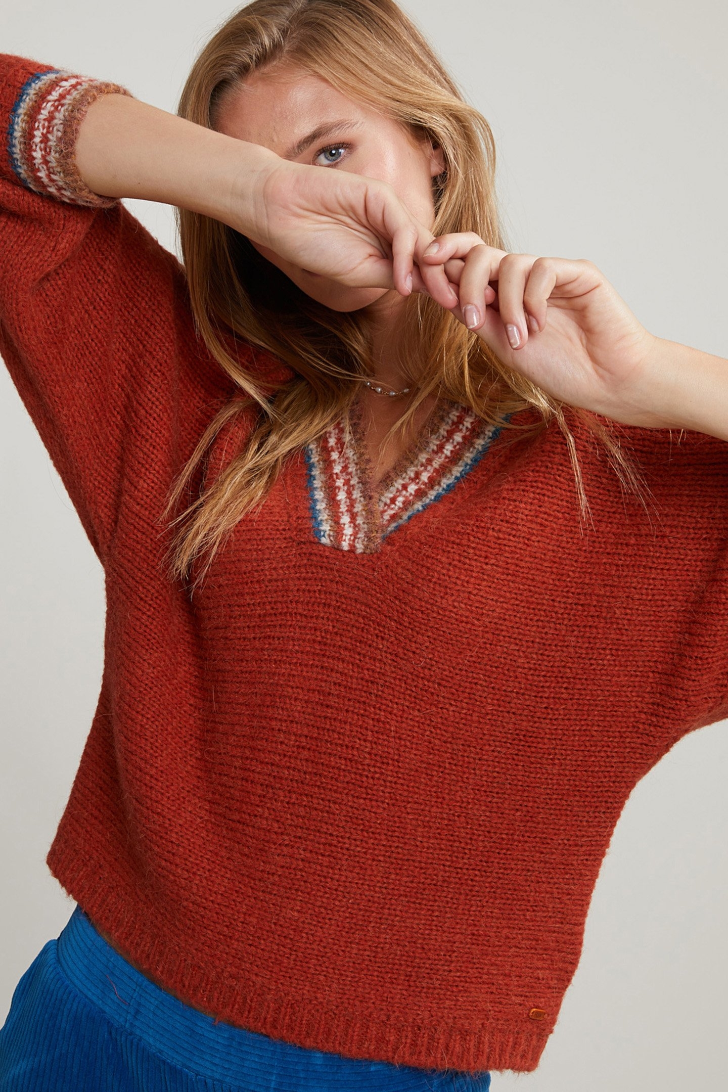 ORANGE SWEATER STRIPED V-NECK 4