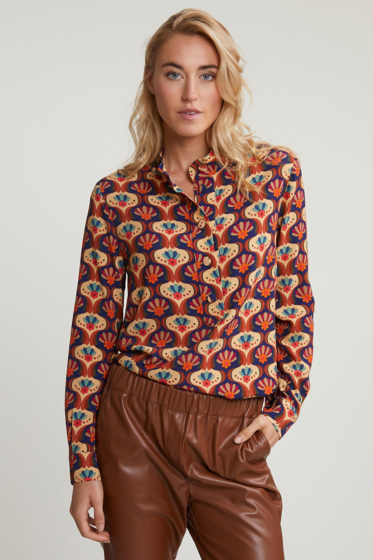 MULTI FANTASY BLOUSE LONG SLEEVES 1