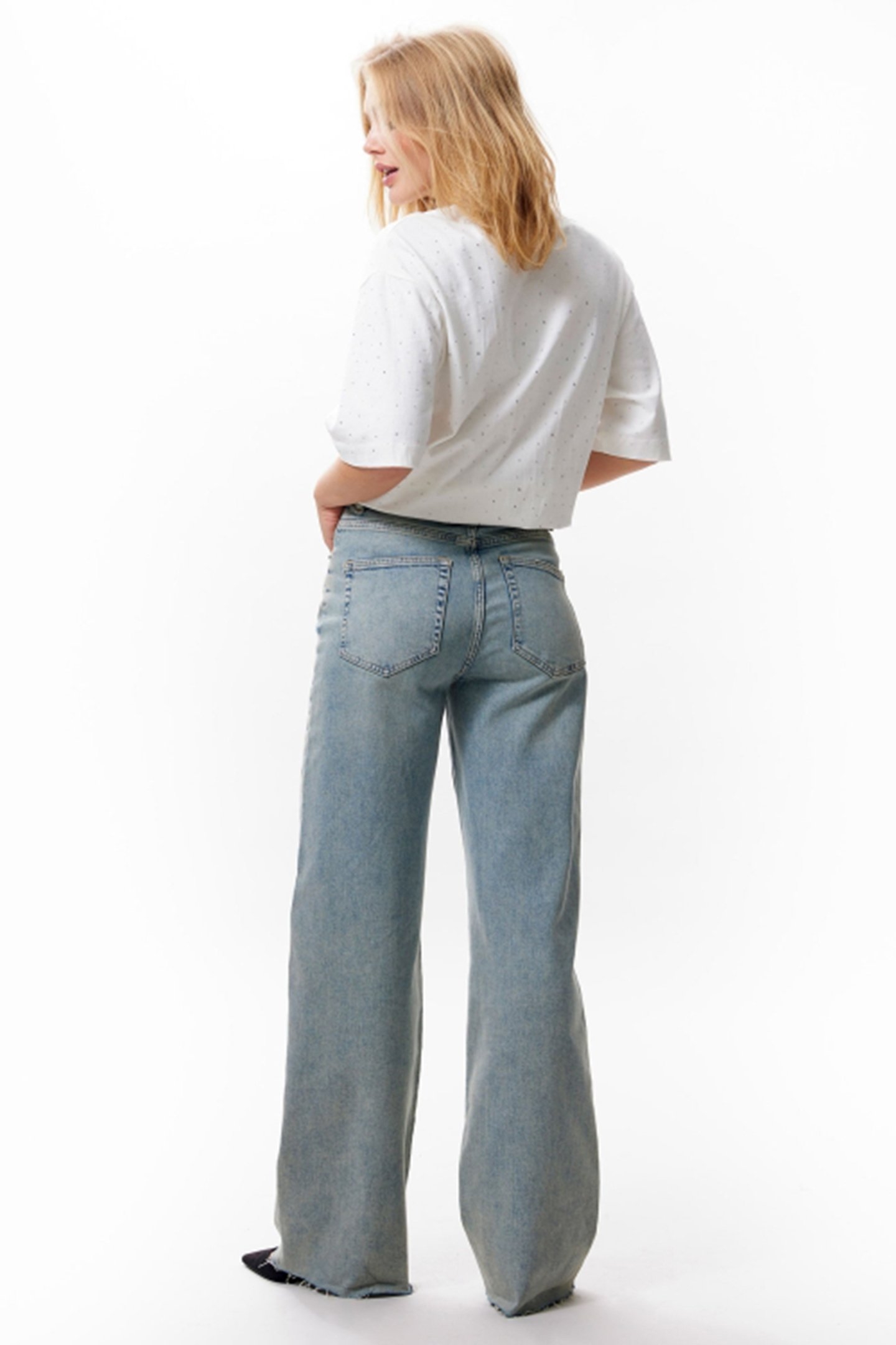 LOOSE FIT JEANS TINTED TINTED BLUE 3