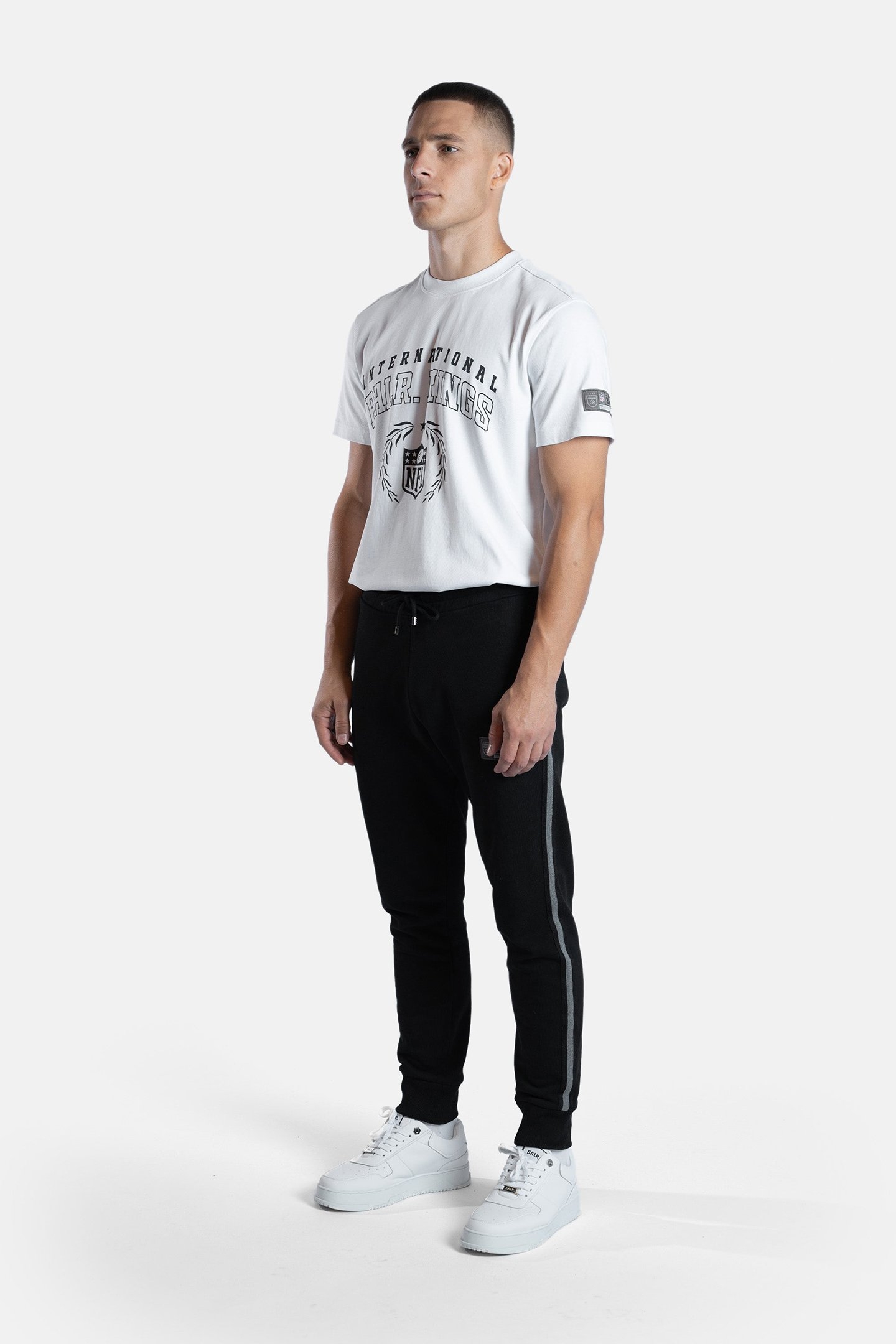 NFL X BALR. SWEATPANTS JET BLACK 6