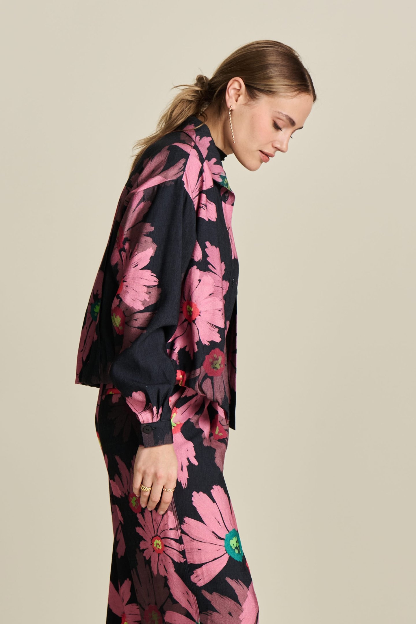 BLOUSE - BIG BLOOMING PINK 4