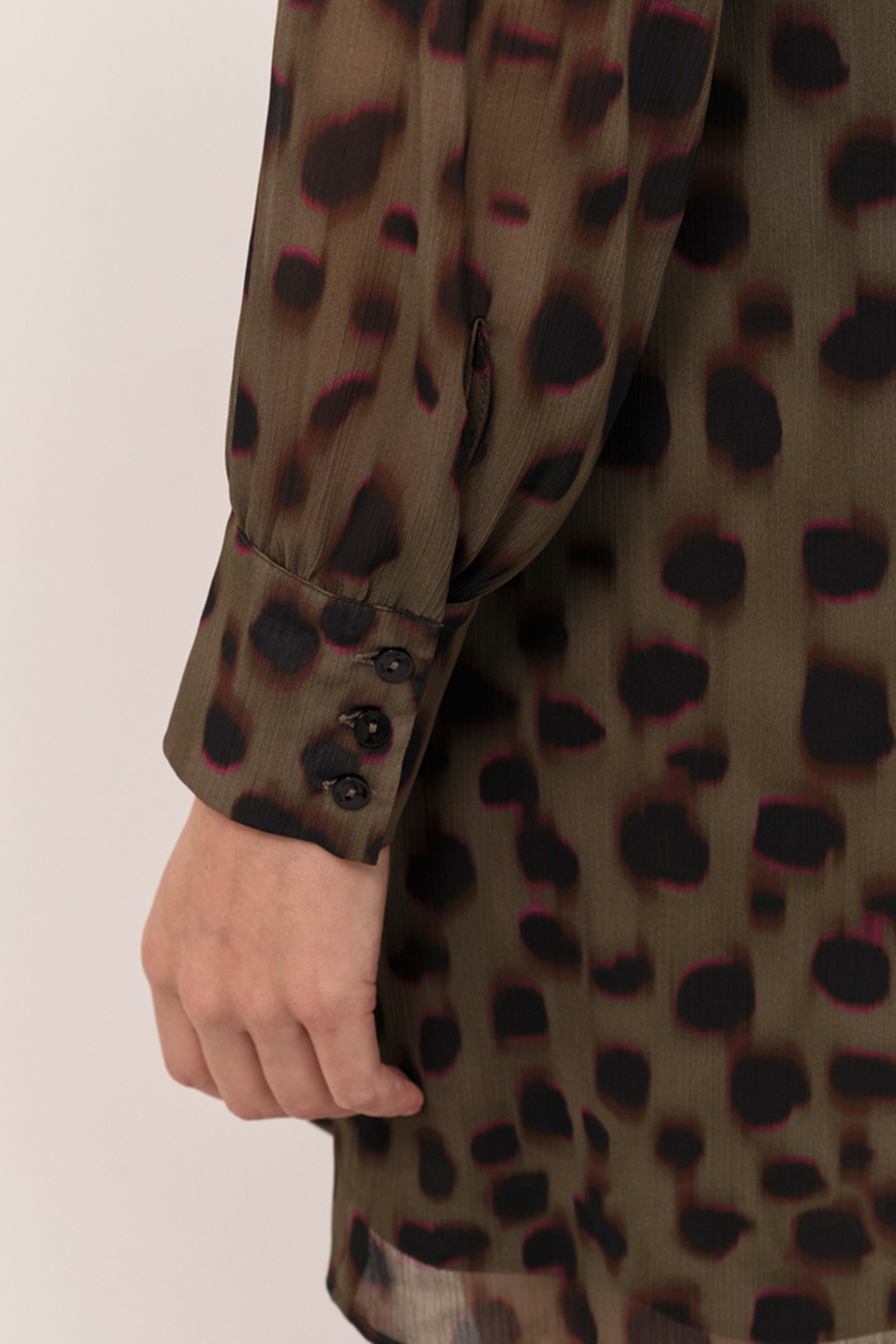 REACH - KHAKI DRESS WITH BLURRED SPLATTER PRINT 7