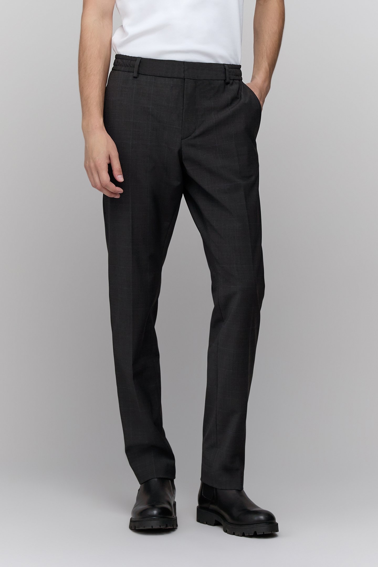 ANTHRACITE TRAVEL SUIT JOGPANTS 1