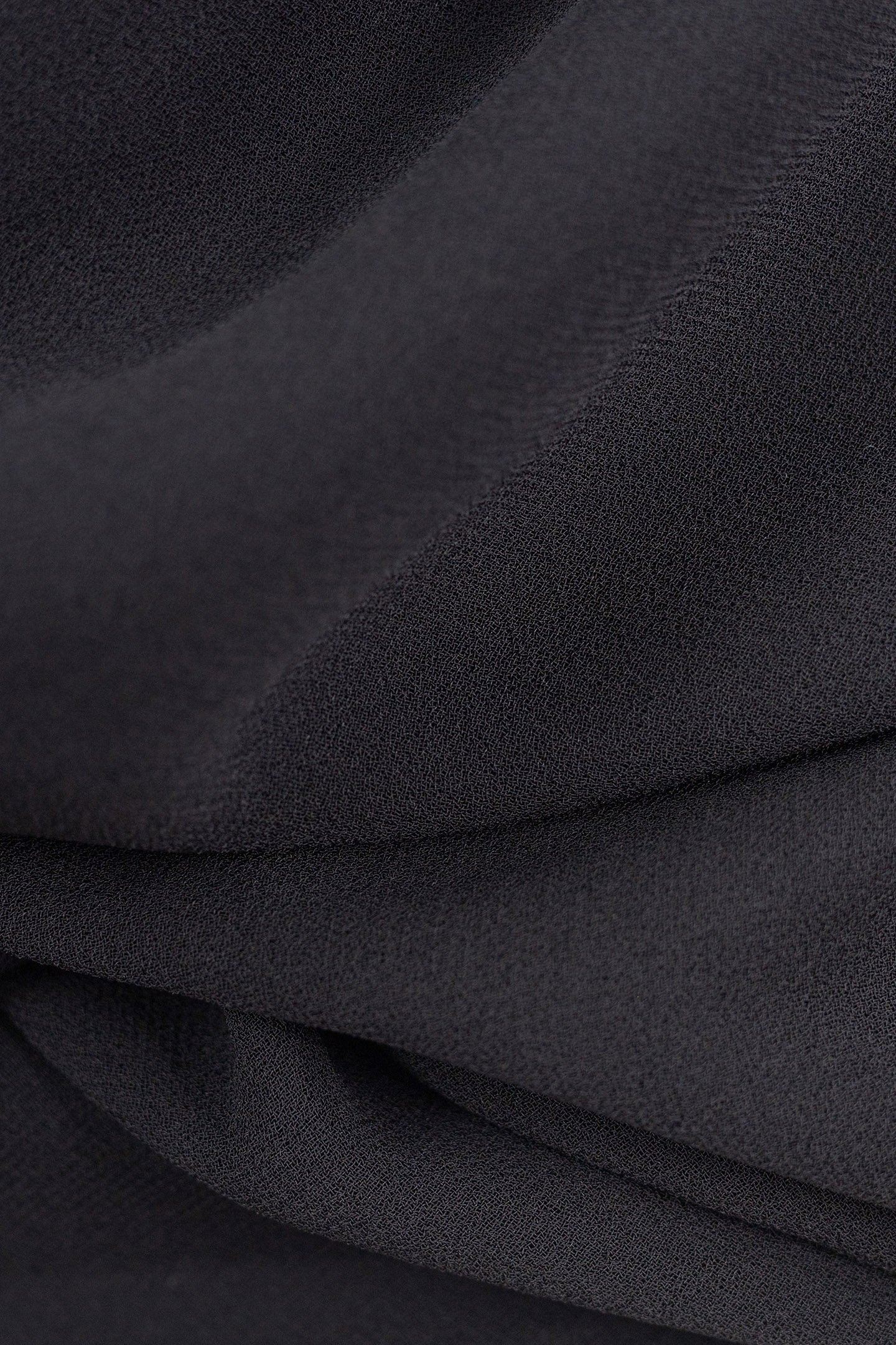 BLACK LONG DRESS WITH LAVALLIÈRE COLLAR 5