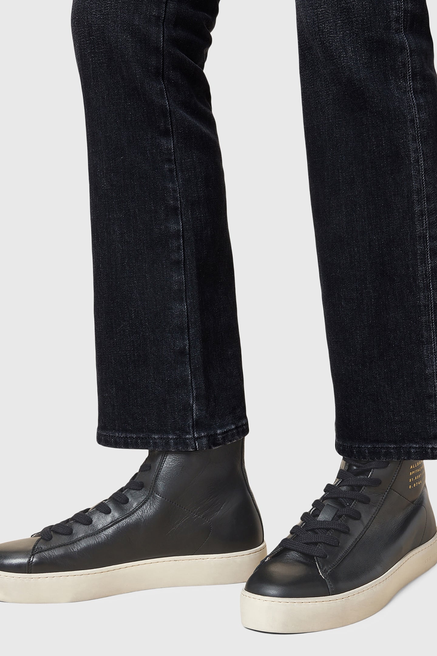 TANA HIGH TOP BLACK 2