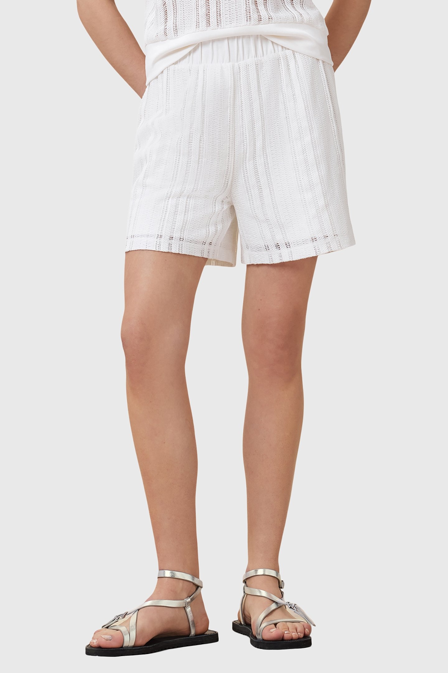 GIANA CROCHET SHORT TOFU WHITE 1