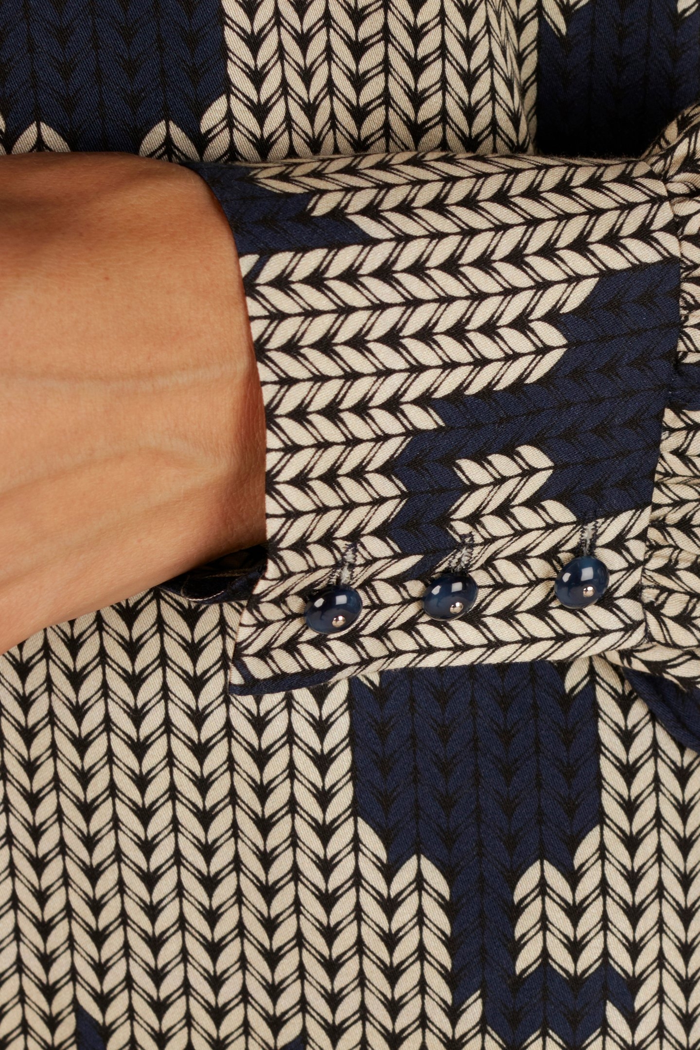 PRINTED VISCOSE DRESS IN BLUE 6