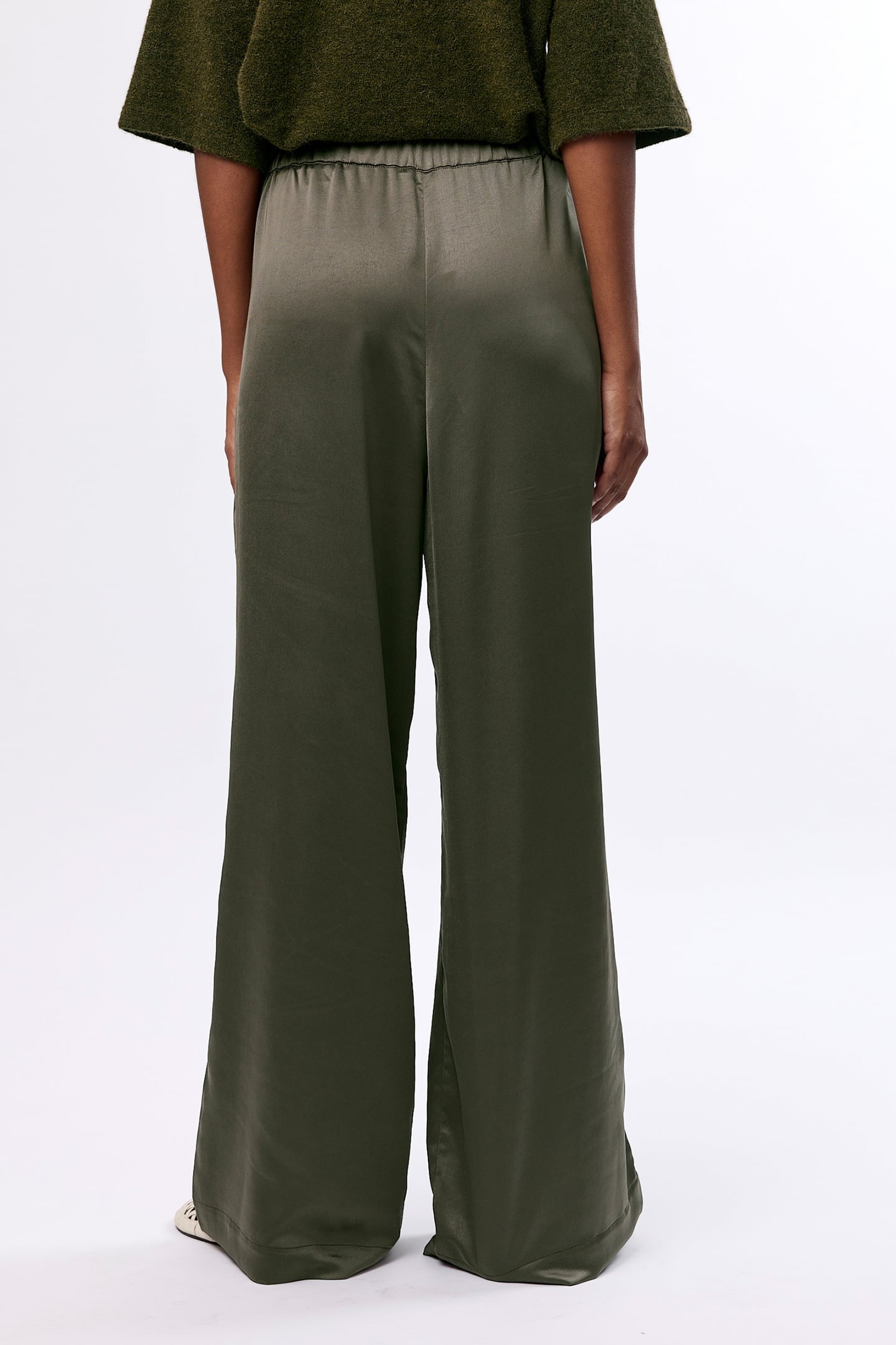 DEYNE PANTS DARK OLIVE 2
