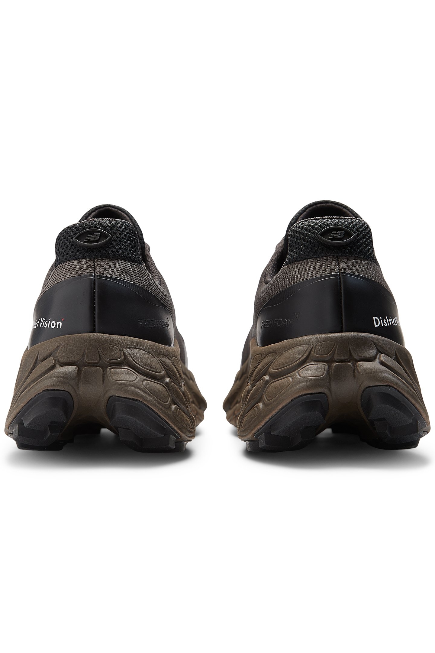 DISTRICT VISION X NEW BALANCE FALCON 4