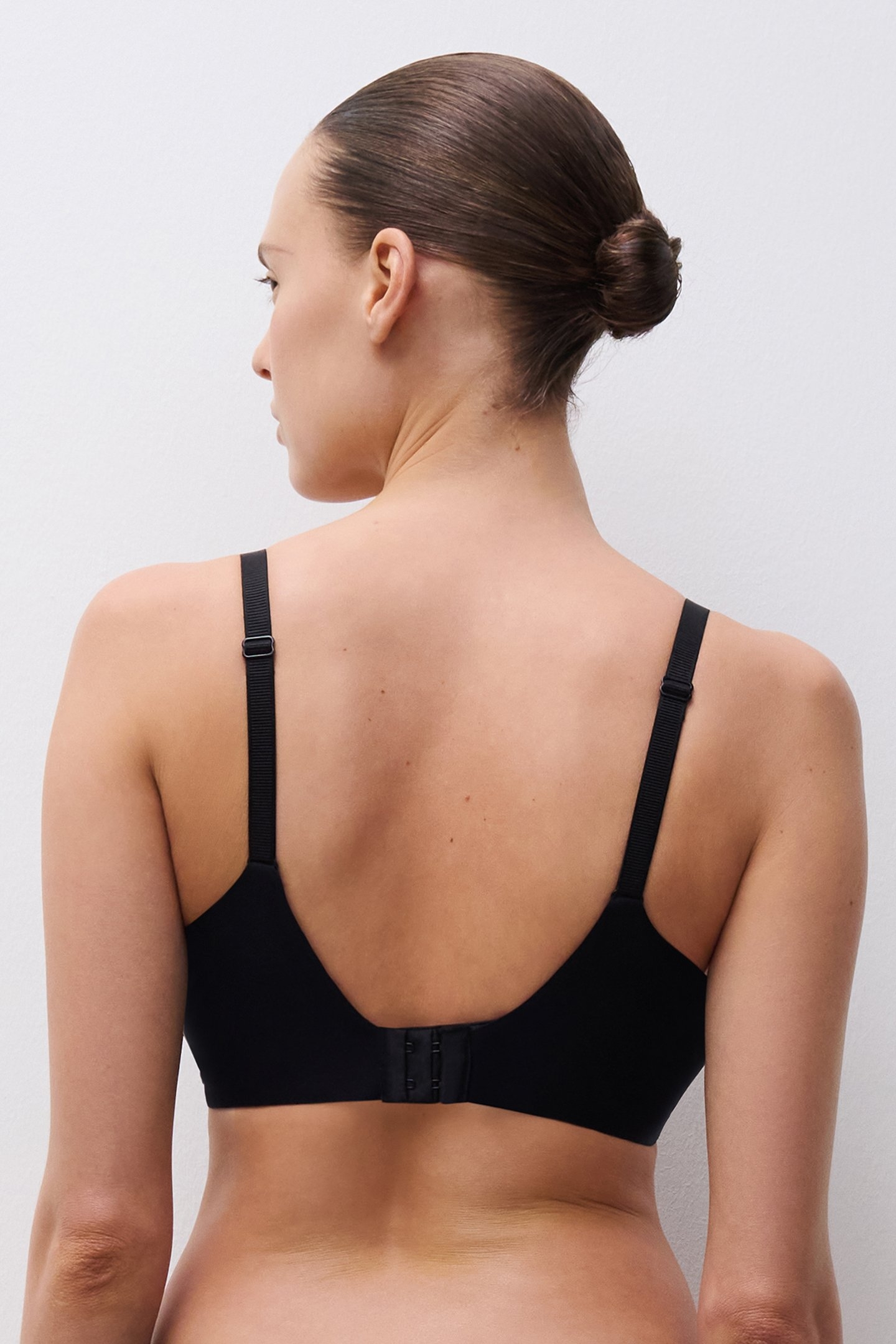 GRAPHIC SUPPORT BRA T-SHIRT BLACK 2