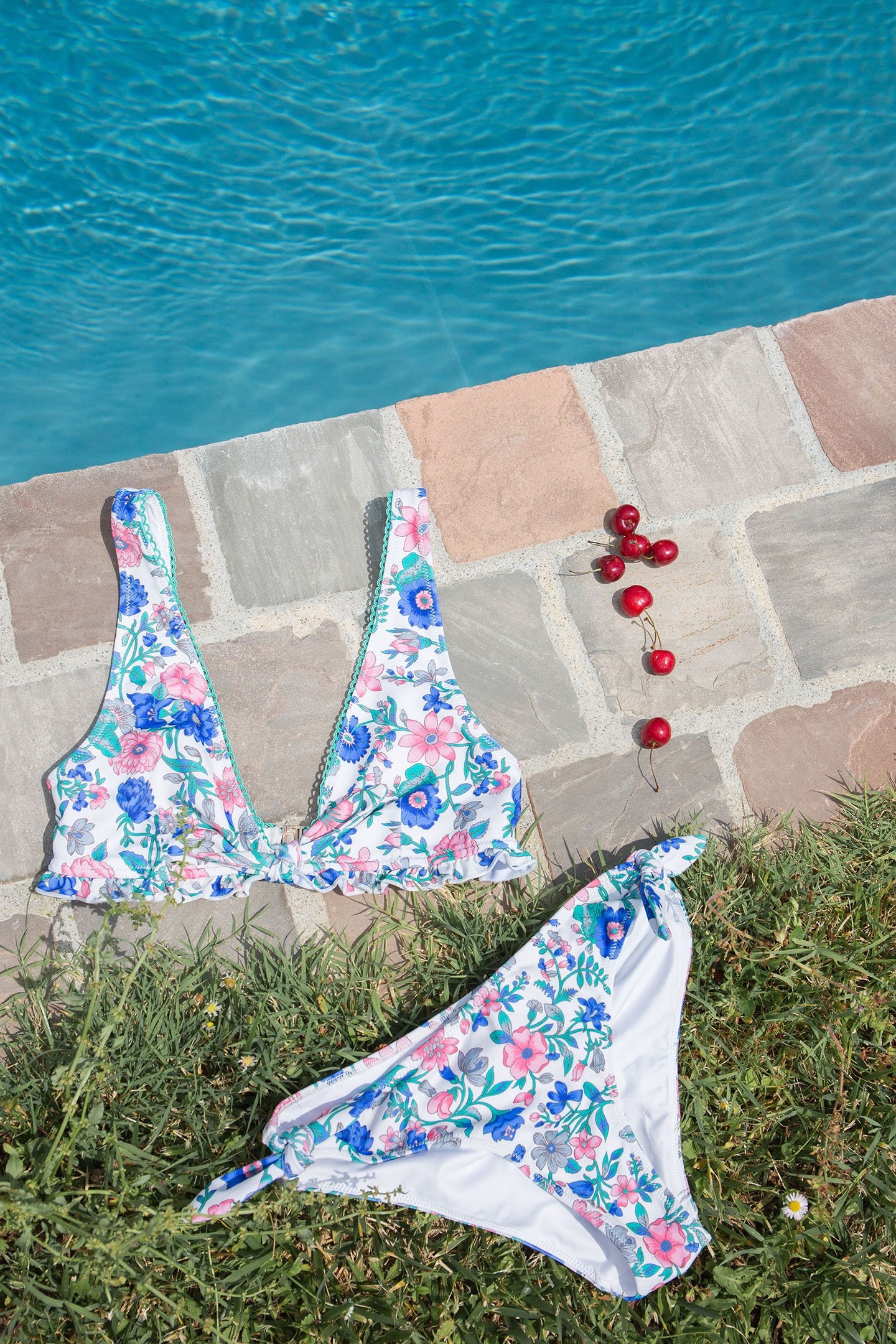 BIKINI BOTTOM KAUAI BLUE SUMMER MEADOW 5