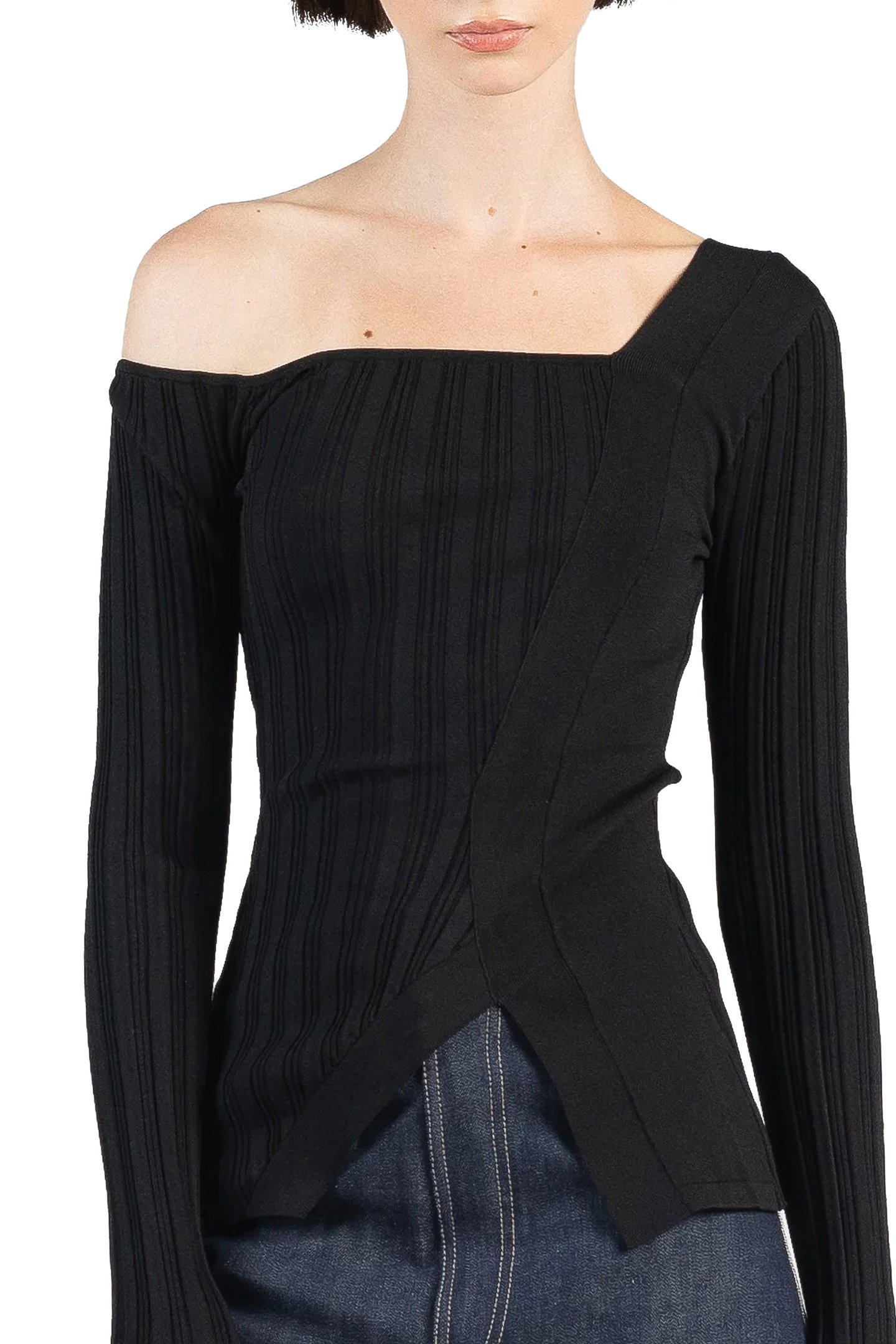 ASYMETRIC FITTED JUMPER BLACK 4