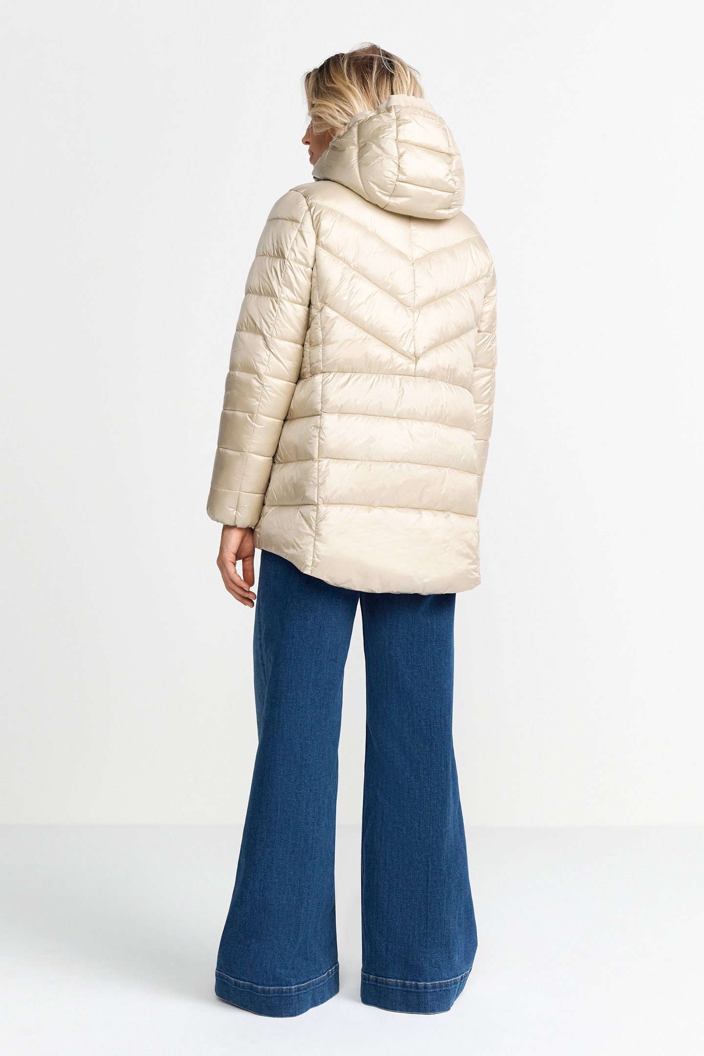 A-SHAPED JACKET CAFFEE LATTE 3