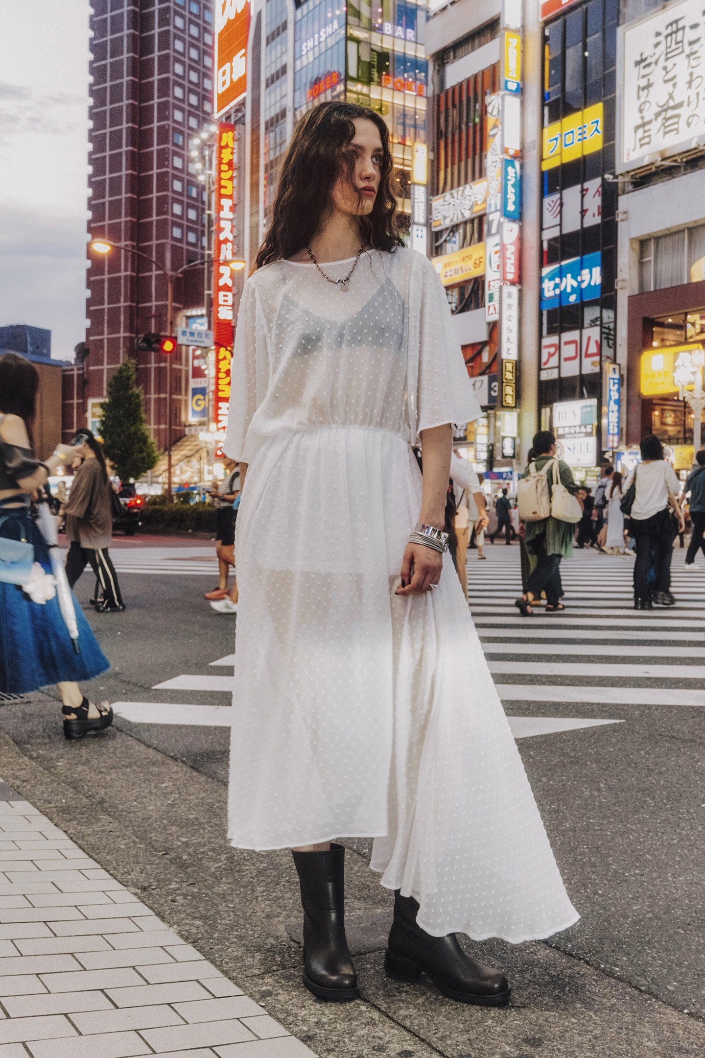 THE WHITE LONG RUFFLE DRESS 1