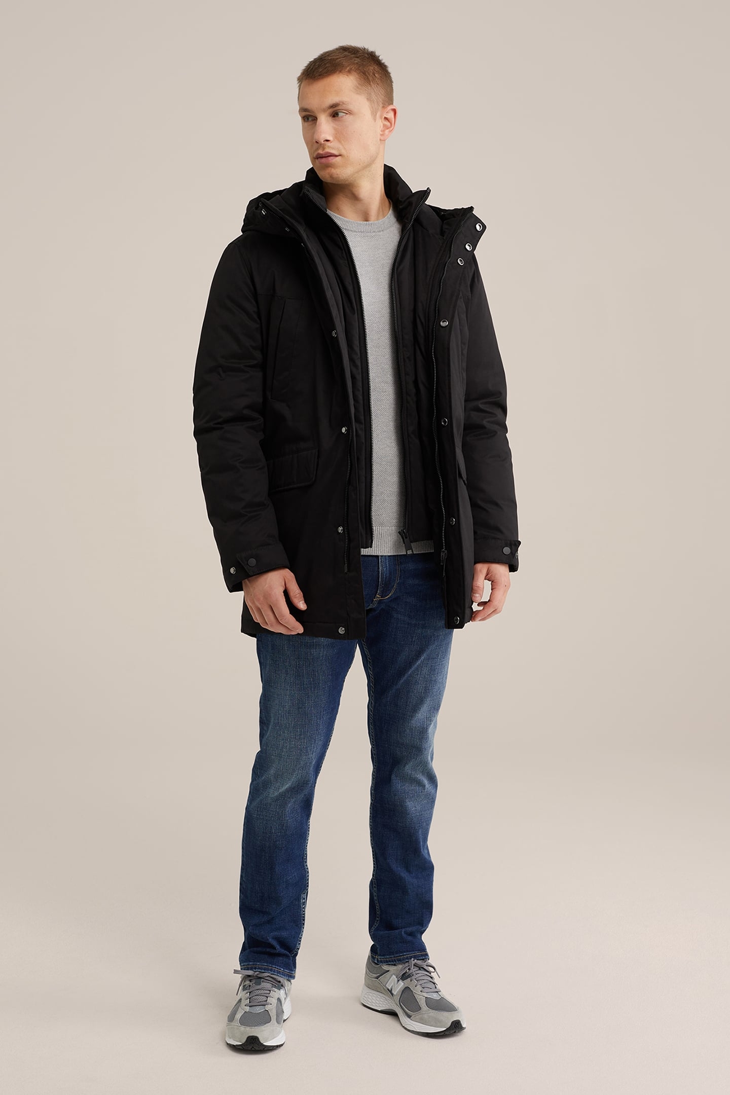 PARKA BLACK 3