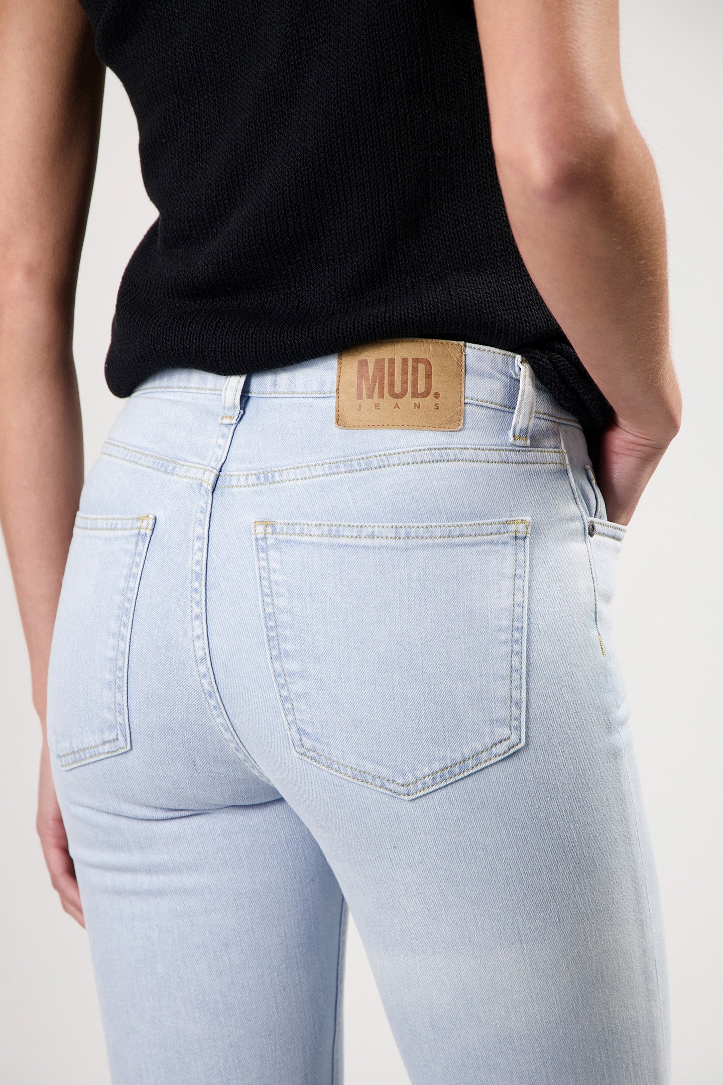 ISY HIGH FLARED LIGHT STONE 6