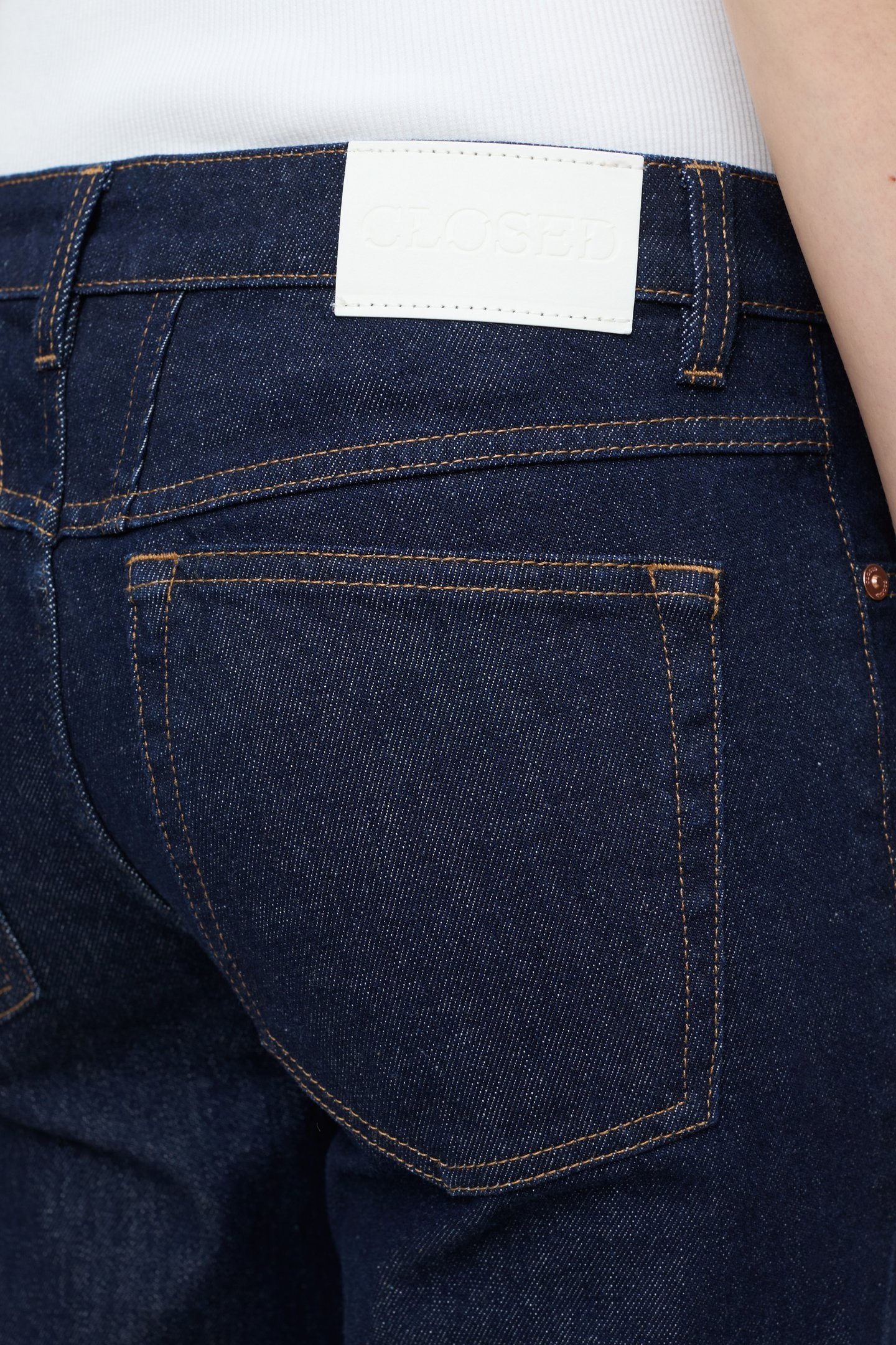 JUNNA JEANS DARK BLUE 4