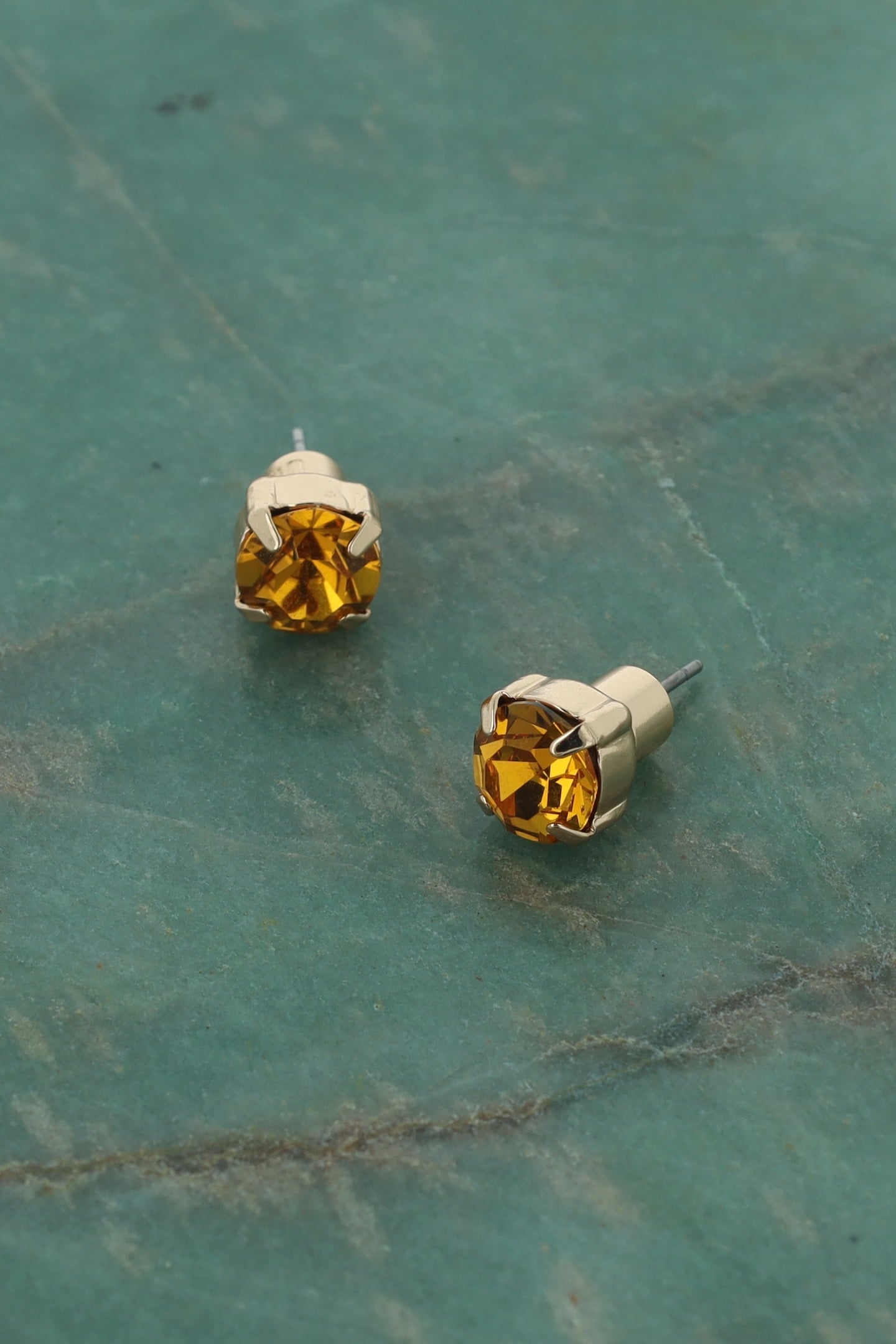 TOPAZ EARPINS 4