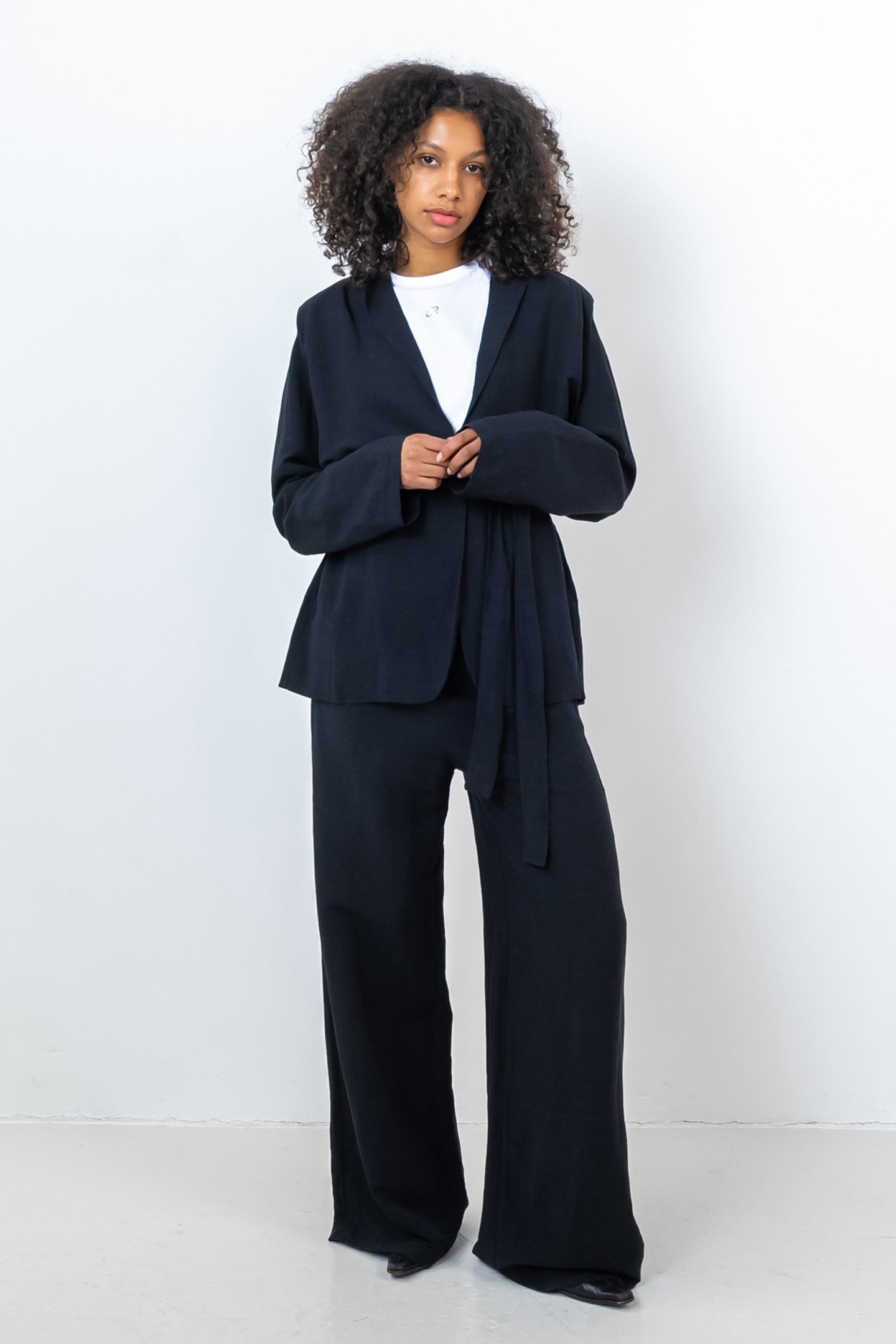 BLOSSOM BLAZER BLACK 1