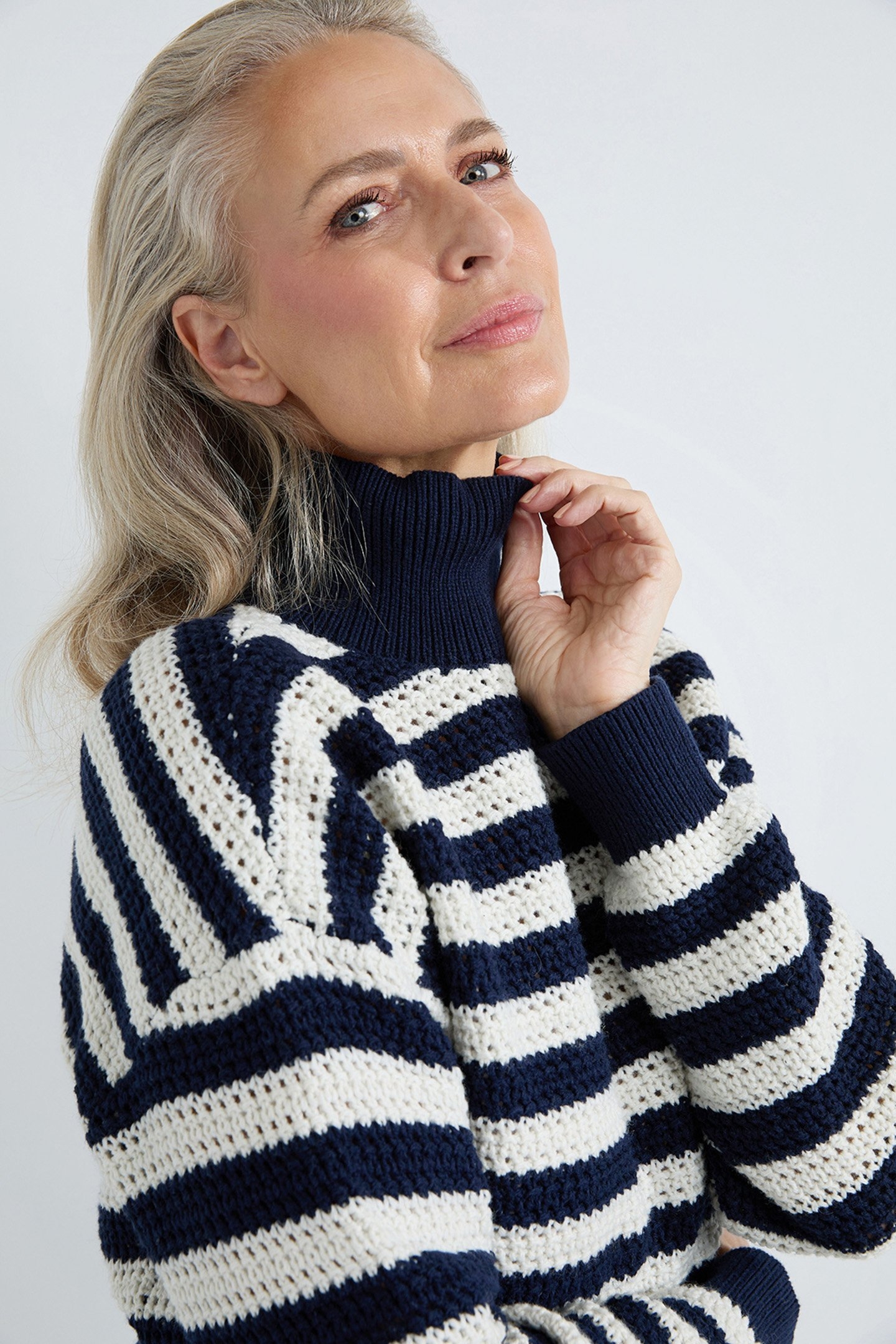 ALANA SWEATER OFF WHITE STRIPE 3