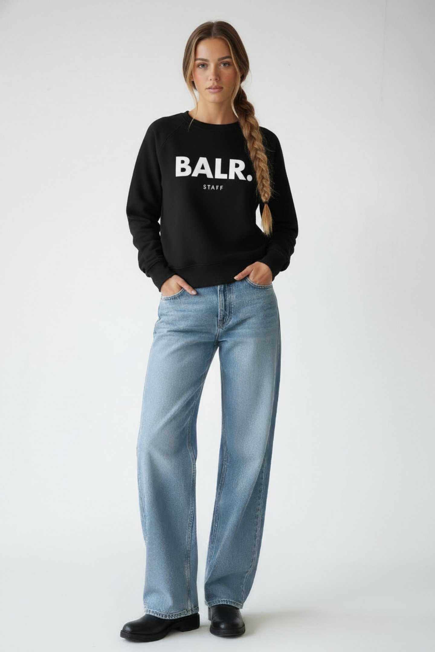 STAFF SWEATER WOMEN BLACK 1