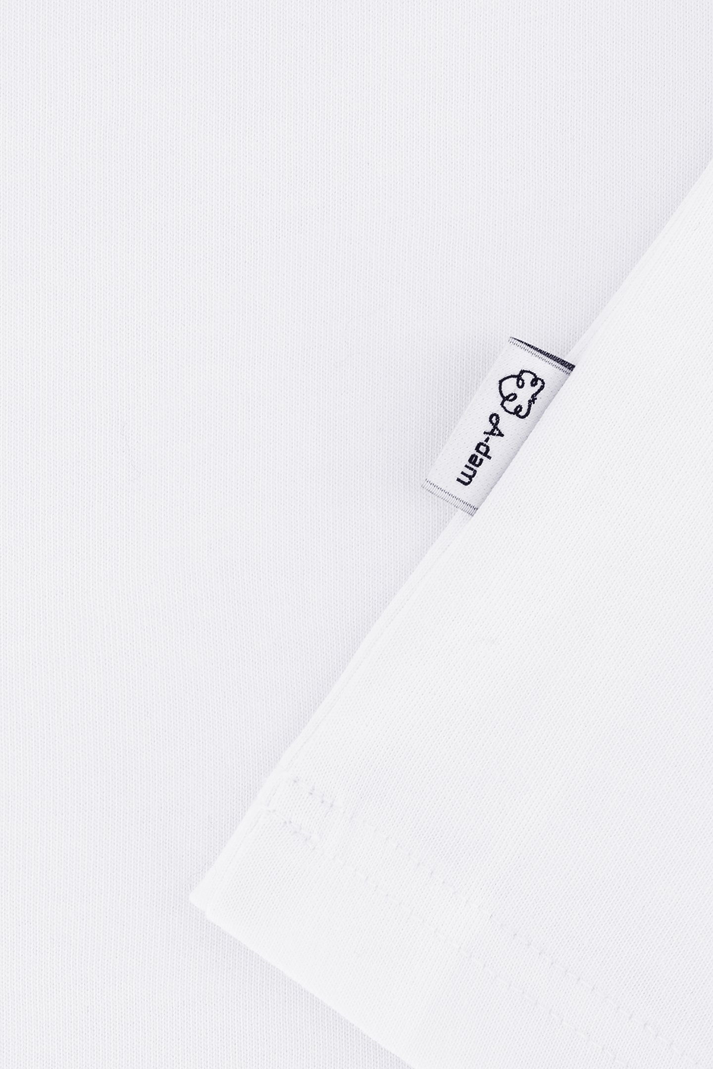 ICONIC TEE CAPITAL ADAM WHITE 5