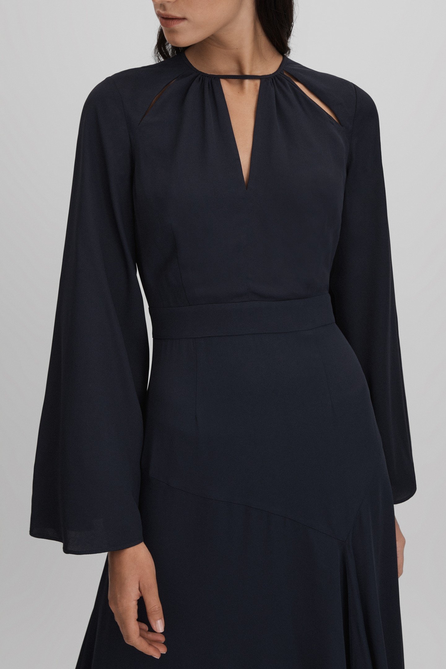 FLUTED SLEEVE MIDI DRESS NAVY 2