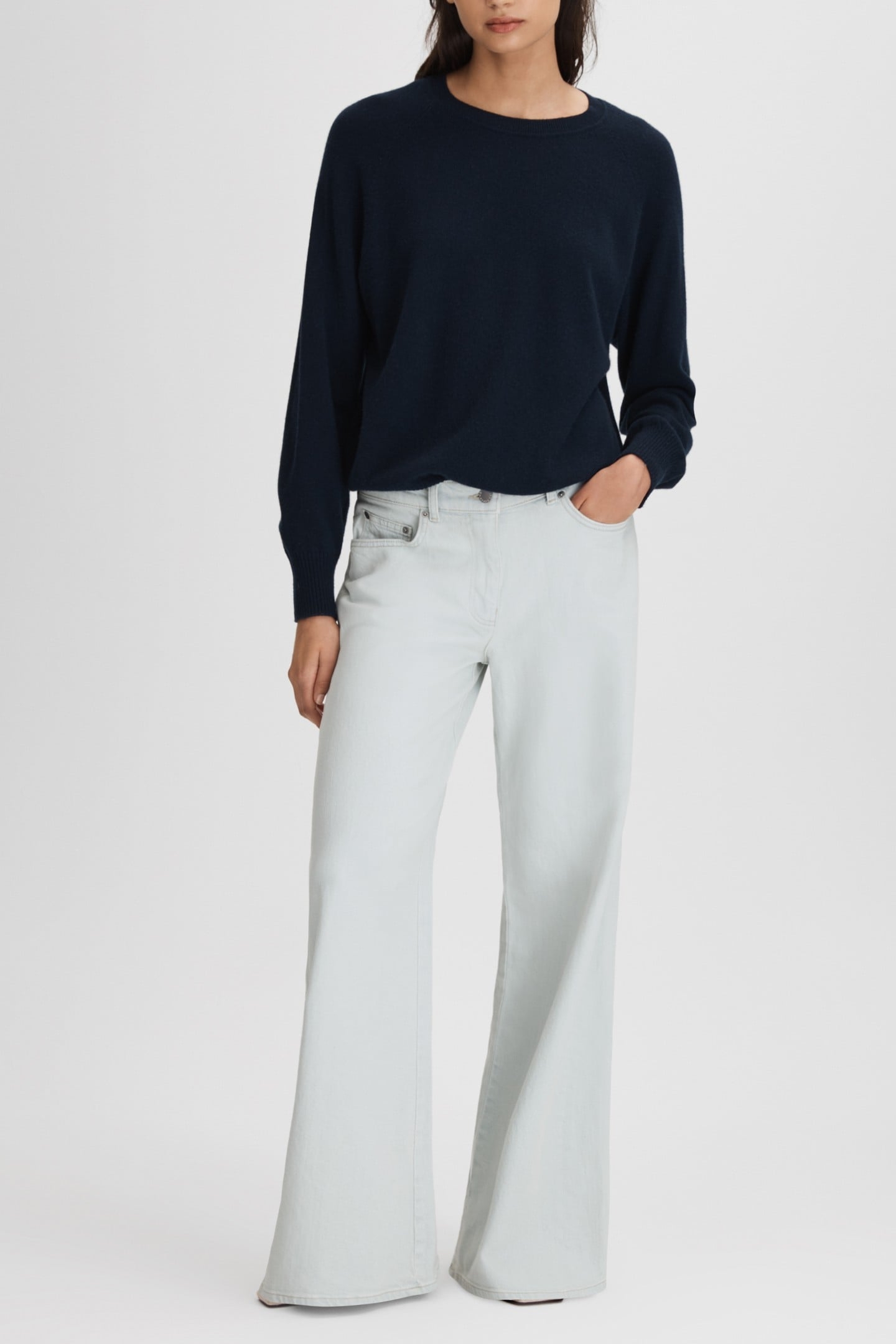 SIDE DETAIL FLARE JEAN LIGHT BLUE 1