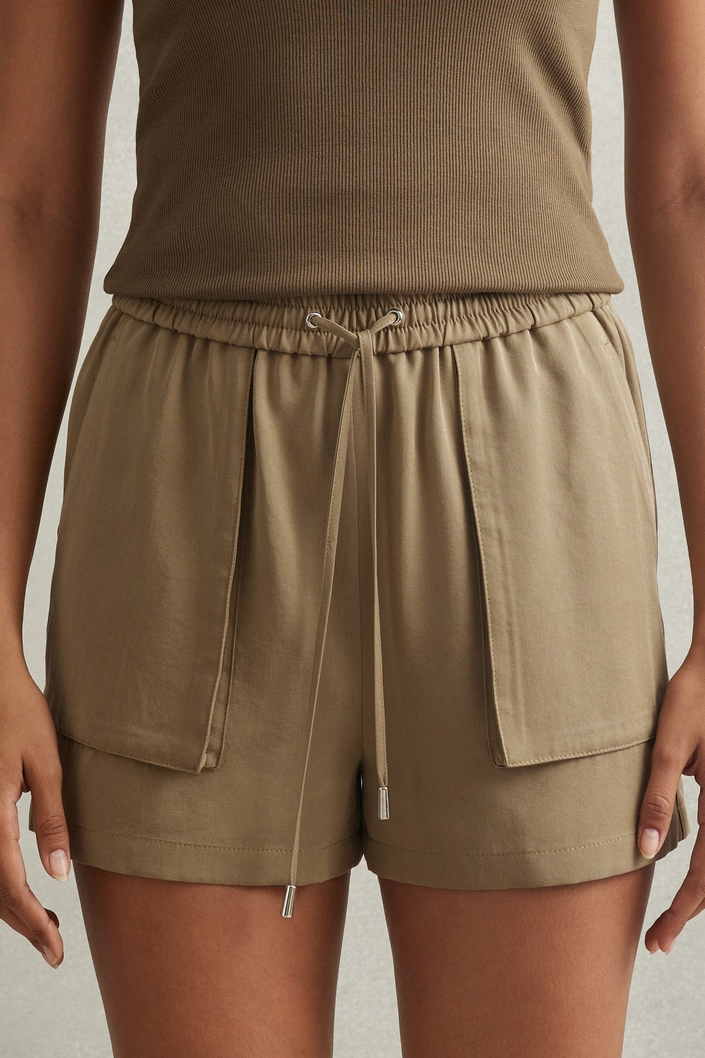 TENCEL SHORT KHAKI 5