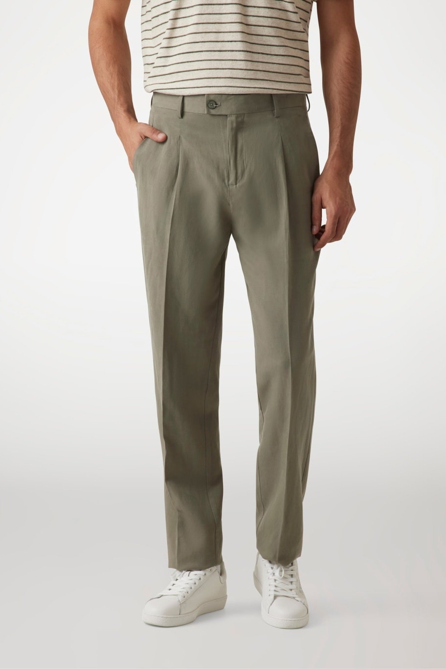 MAX PLEATED REG CHIN MOSSY GREEN 2