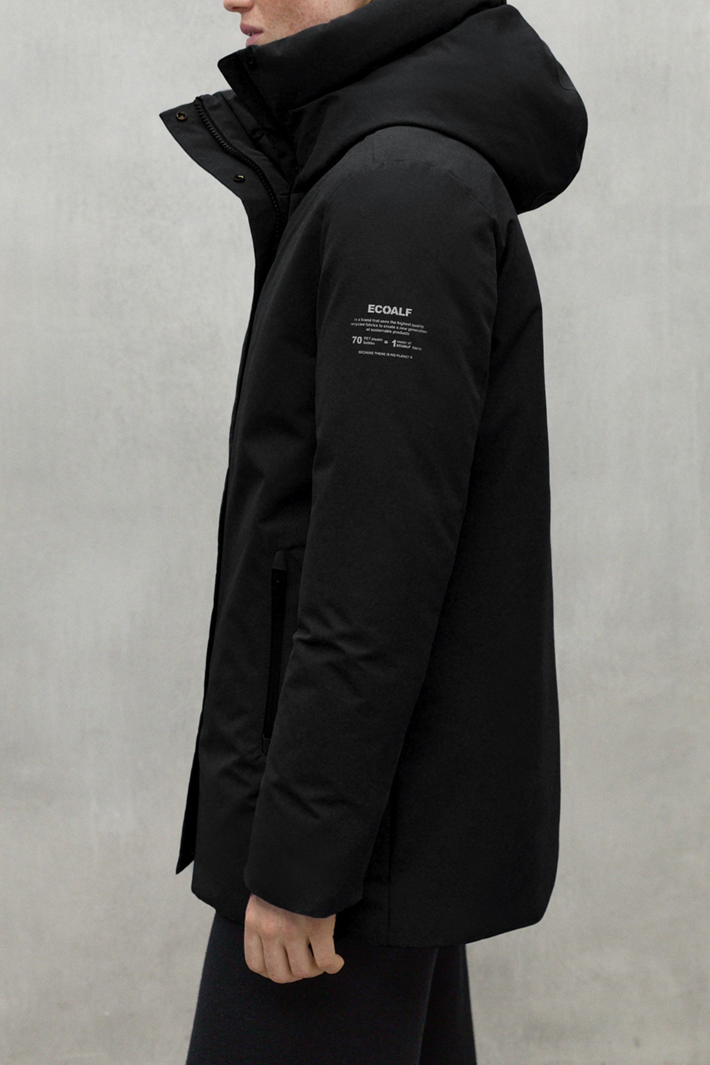 MAKALUALF SHORT JACKET BLACK 5