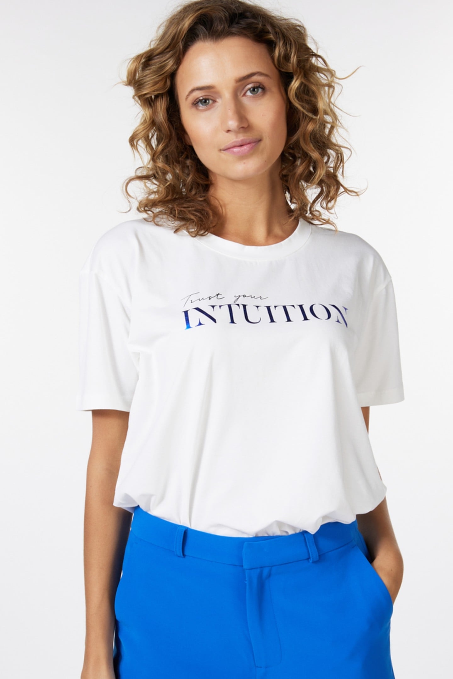 T-SHIRT “INTUITION” OFF WHITE 2