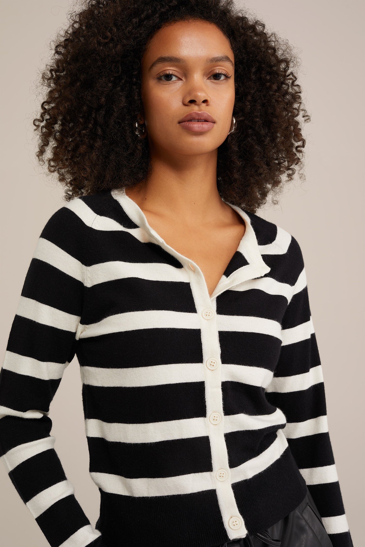 KNITTED CARDIGAN BLACK 3