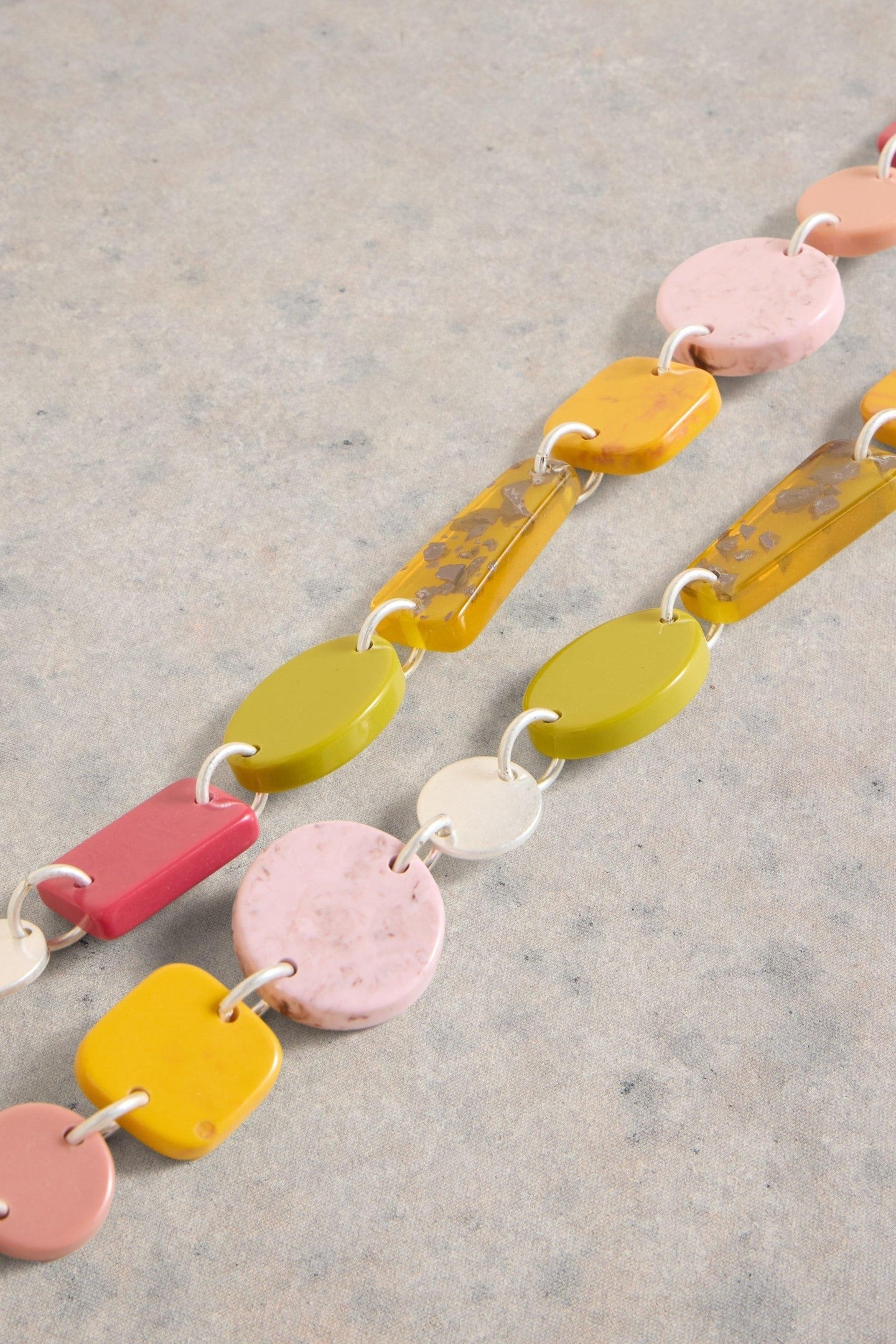 MULTI RESIN NECKLACE PINK MULTI 2